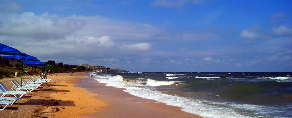 В Щелкино - лучшие песчаные пляжи в Крыму