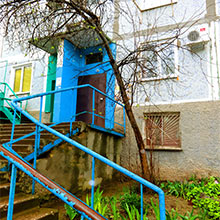 Гостиница Азовская в Щелкино - фото входа